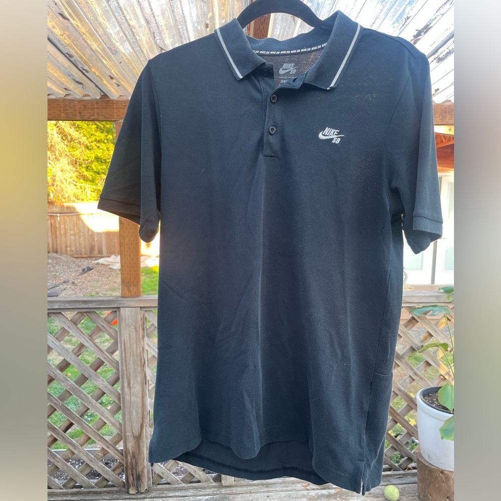 Nike SB polo tee
